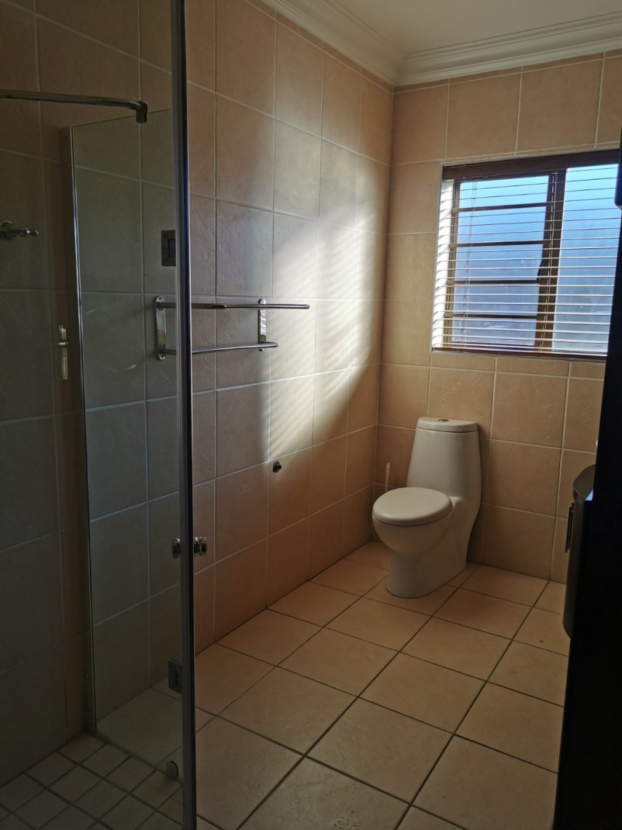 To Let 3 Bedroom Property for Rent in Summerstrand Eastern Cape